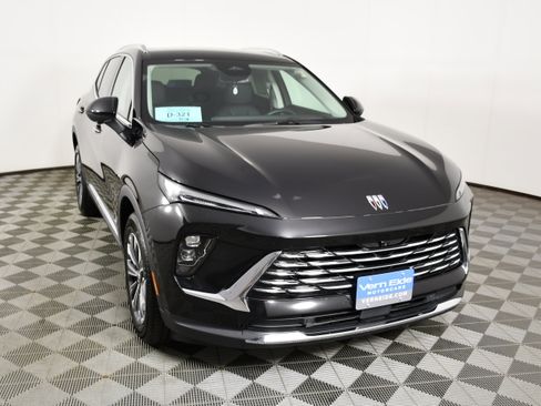 Used 2024 Buick Envision Preferred image 3