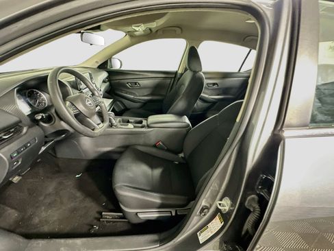 Used 2024 Nissan Sentra S FWD image 13