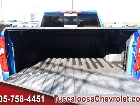 Used 2023 Chevrolet Silverado 1500 ZR2 w/ Technology Package image 9