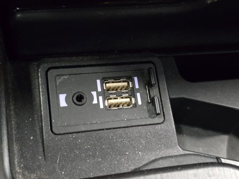 Used 2019 Lexus ES 300h w/ Accessory Package 2 image 31