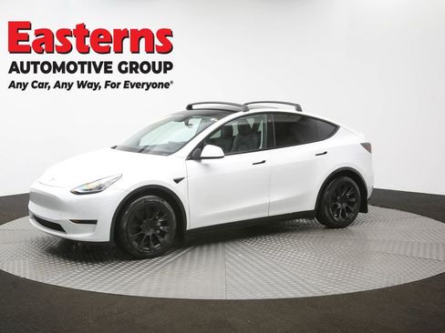 Used 2021 Tesla Model Y Long Range image 54