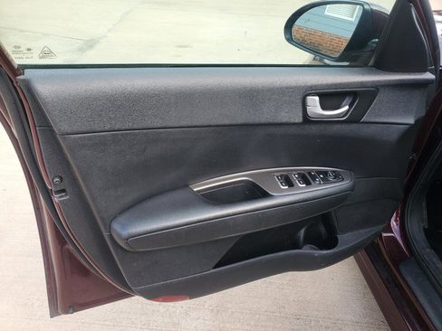 Used 2020 Kia Optima LX image 15