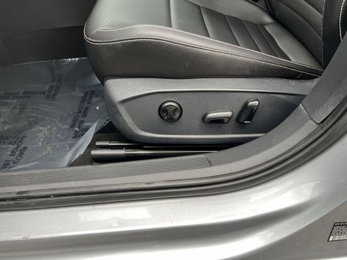 Used 2022 Volkswagen Jetta SE FWD image 14