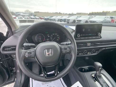 Certified 2025 Honda HR-V LX image 14