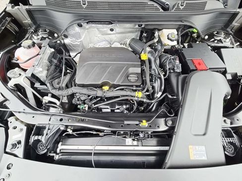New 2026 Chevrolet Trax LS w/ LS Convenience Package FWD image 12