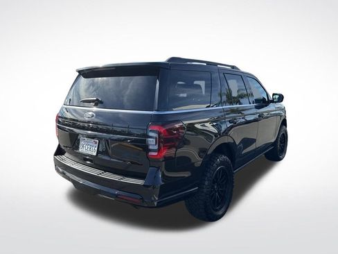 Used 2022 Ford Expedition Limited image 7
