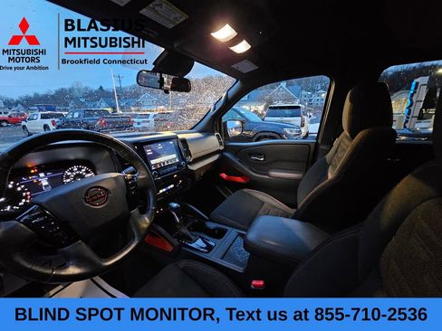 Used 2023 Nissan Frontier PRO-4X w/ Pro Convenience Package image 11