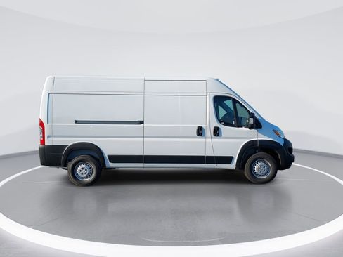 New 2026 RAM ProMaster 2500 w/ Premium Convenience Group FWD image 9