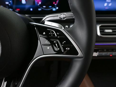 Certified 2024 Mercedes-Benz GLE 350 4MATIC image 11