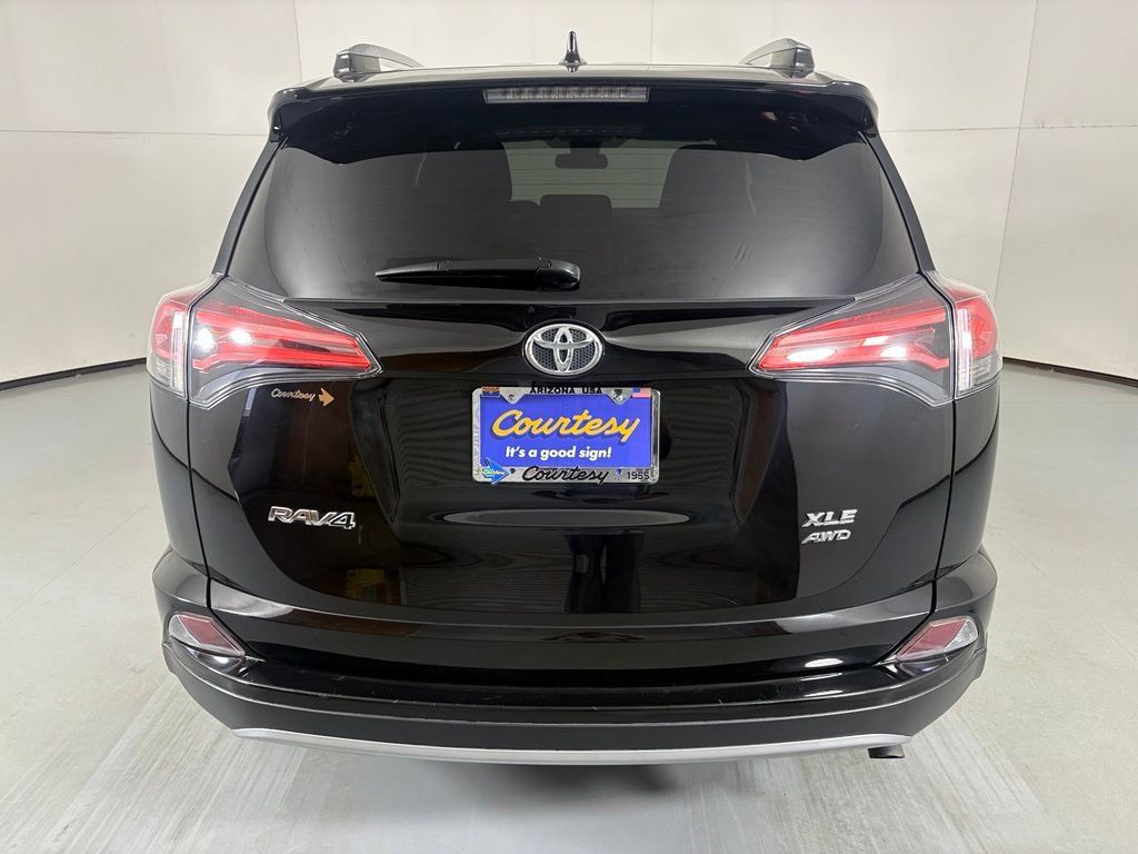 Used 2018 Toyota RAV4 XLE w/ Plus Extra Value Package AWD/4WD image 7