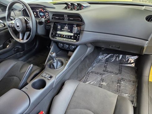 Used 2023 Nissan Z w/ Floor Mat Package (L93) RWD image 17