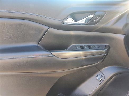 Used 2019 GMC Acadia SLT w/ LPO, Floor Liner Package image 17