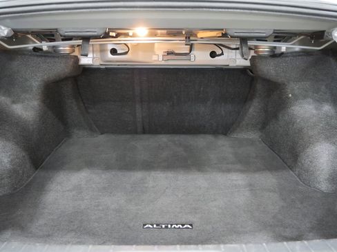 Used 2024 Nissan Altima 2.5 SR FWD image 23