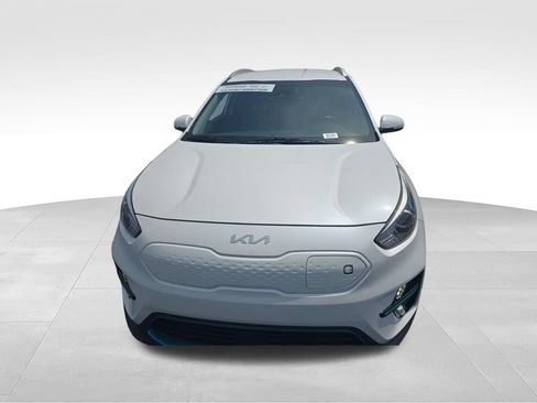Used 2022 Kia Niro EX FWD image 8