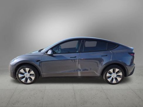 Used 2023 Tesla Model Y Long Range AWD/4WD image 3
