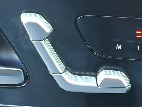 Certified 2025 Mercedes-Benz GLC 350e 4MATIC image 27