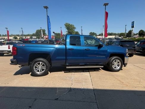 Used 2018 Chevrolet Silverado 1500 LT w/ All Star Edition AWD/4WD image 8