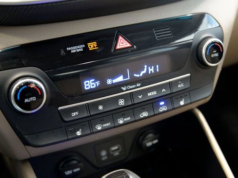 Used 2021 Hyundai Tucson SEL image 24