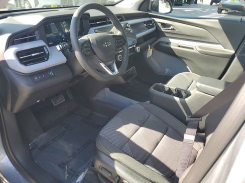 Used 2027 Chevrolet Bolt LT w/ Comfort Package FWD image 18