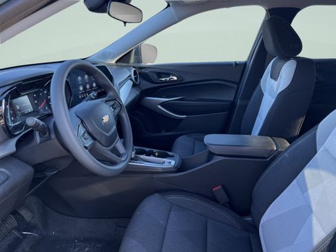 New 2026 Chevrolet Trax LS FWD image 24