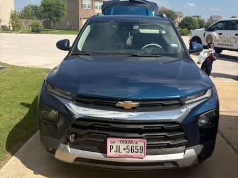 Used 2021 Chevrolet TrailBlazer LT w/ Convenience Package FWD image 1