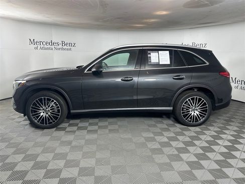 Certified 2025 Mercedes-Benz GLC 300 image 4