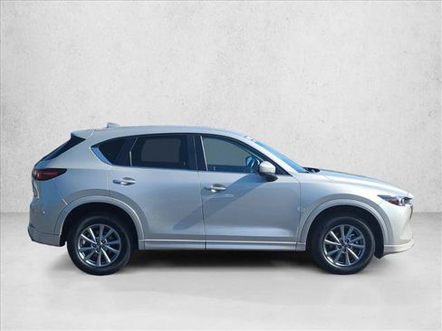 Used 2025 MAZDA CX-5 AWD 2.5 S w/ Preferred Package image 4
