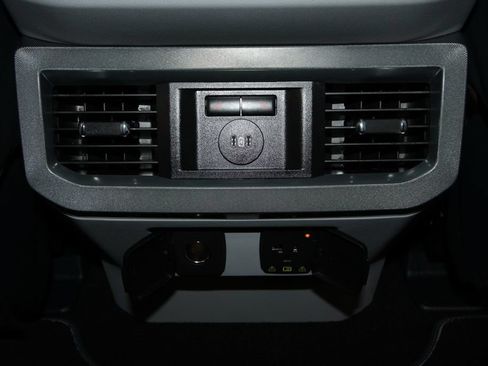 Used 2024 Ford F250 Limited AWD/4WD image 34