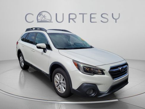 Used 2019 Subaru Outback 2.5i Premium w/ Protection Package #1 AWD/4WD image 4