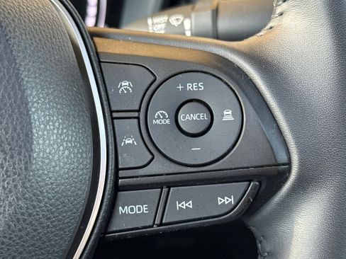 Certified 2025 Toyota Corolla SE image 28