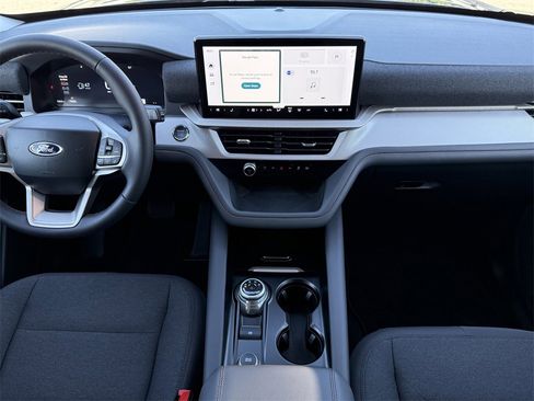 Certified 2025 Ford Explorer Active image 16