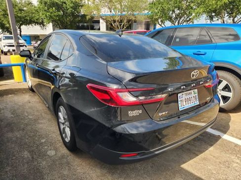 Used 2026 Toyota Camry LE w/ Convenience Package FWD image 3