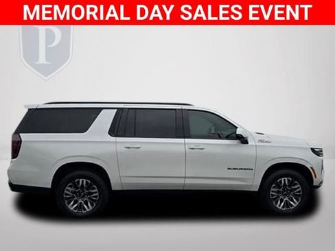 Certified 2025 Chevrolet Suburban Z71 AWD/4WD image 4