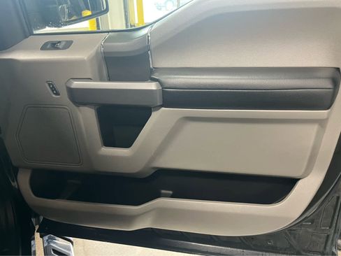 Used 2020 Ford F150 XLT w/ Equipment Group 302A Luxury AWD/4WD image 52