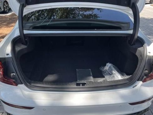 Used 2025 Volvo S60 B5 Plus AWD/4WD image 7