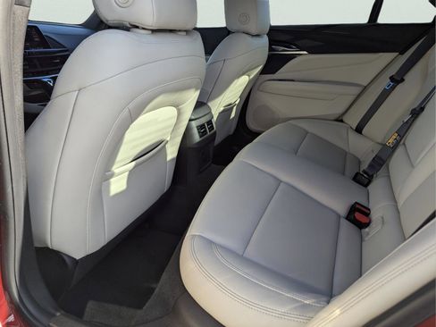 Used 2023 Cadillac CT4 Luxury image 16