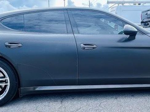 Used 2016 Porsche Panamera 4 image 6