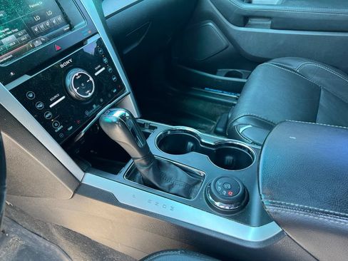 Used 2015 Ford Explorer Sport w/ Equipment Group 401A AWD/4WD image 13