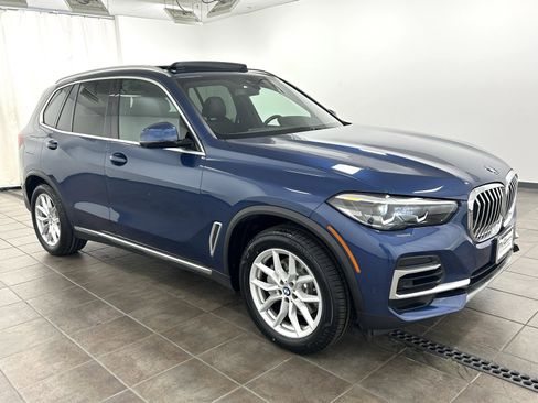 Used 2022 BMW X5 xDrive40i w/ Premium Package image 6