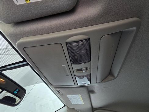 Used 2019 Nissan Frontier PRO-4X image 21