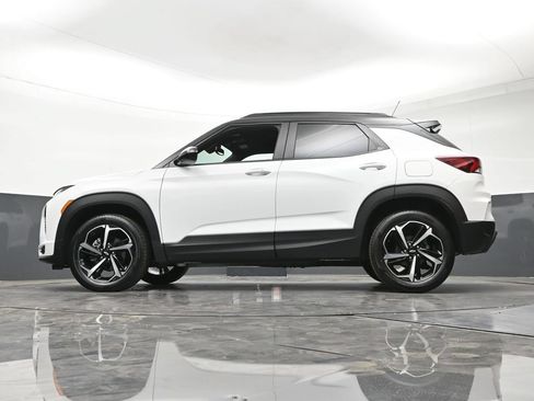 Certified 2023 Chevrolet TrailBlazer RS w/ Convenience Package AWD/4WD image 25