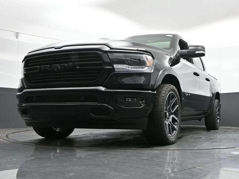 Used 2019 RAM 1500 Laramie AWD/4WD image 35