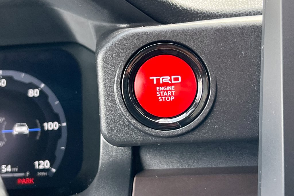 Certified 2025 Toyota Tacoma TRD Off-Road AWD/4WD image 25