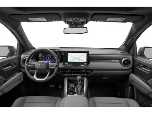 Used 2024 Chevrolet Colorado ZR2 w/ Technology Package AWD/4WD image 5
