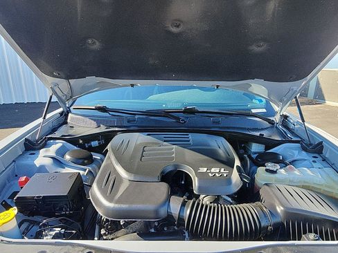 Used 2022 Dodge Charger SXT w/ Blacktop Package image 11