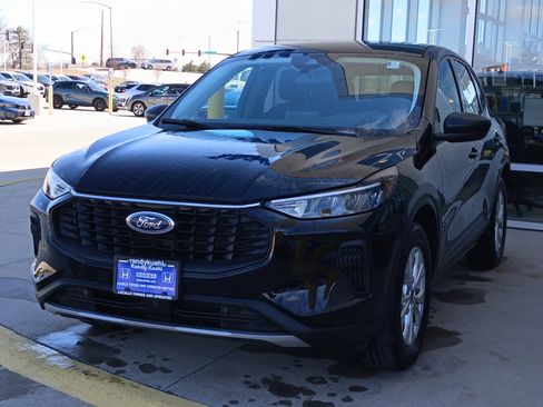 Used 2025 Ford Escape Active image 2