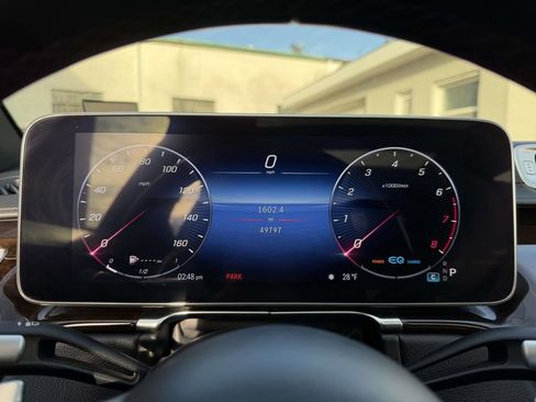Used 2022 Mercedes-Benz S 500 4MATIC image 36