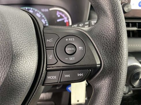 Used 2024 Toyota RAV4 LE AWD/4WD image 15
