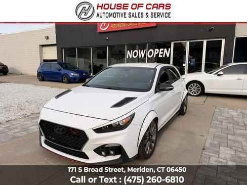 Used 2019 Hyundai Elantra GT N Line FWD image 1