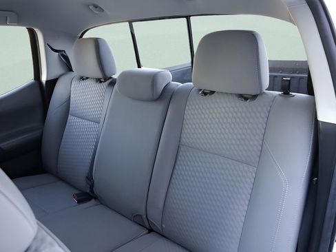 Certified 2023 Toyota Tacoma SR5 AWD/4WD image 21